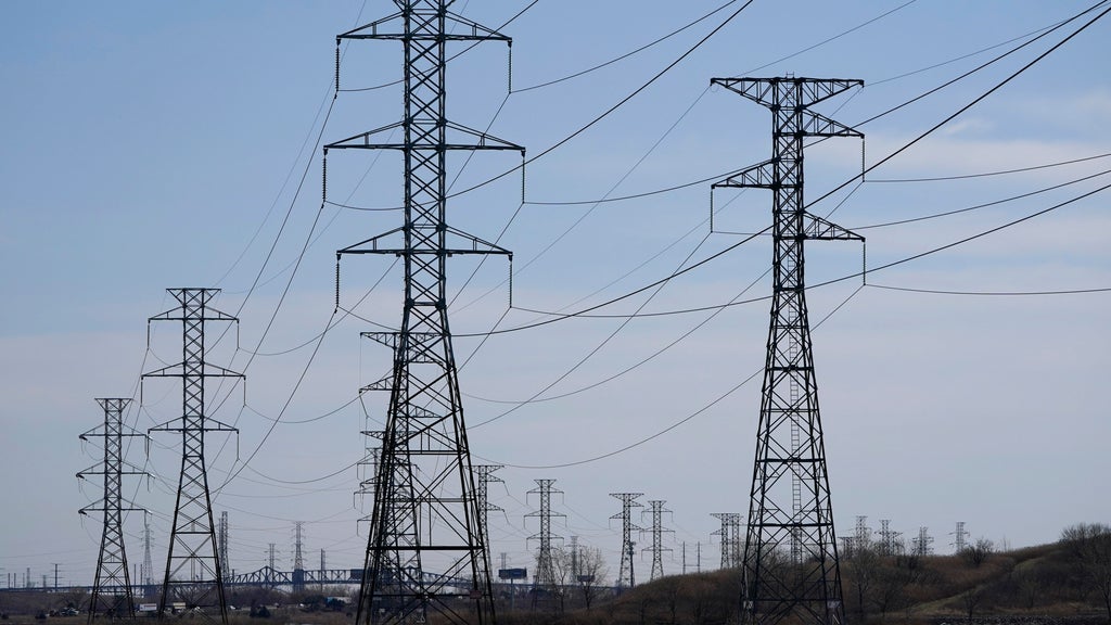 PG&E begins restoring power to Bay Area customers as fire weather conditions improve — CBS Bay Area (KPIX), Orono Community news