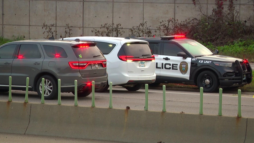 Blaine teen followed man from restaurant parking lot before shooting him on Highway 100, charges say — WCCO / CBS Minnesota, Orono Dining news