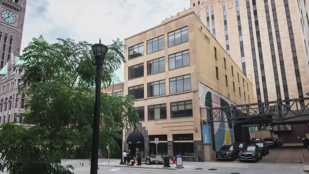 CEO who experienced homelessness as a child opens new Minneapolis family shelter — WCCO / CBS Minnesota, Orono Government news