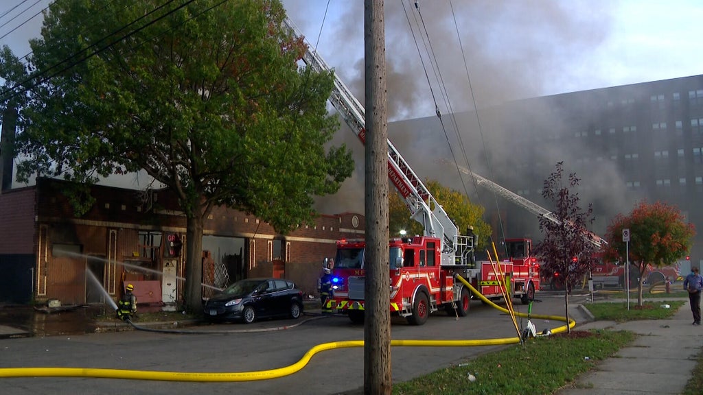 2 Minneapolis firefighters hurt in East Franklin Avenue business fire — WCCO / CBS Minnesota, Orono Health news