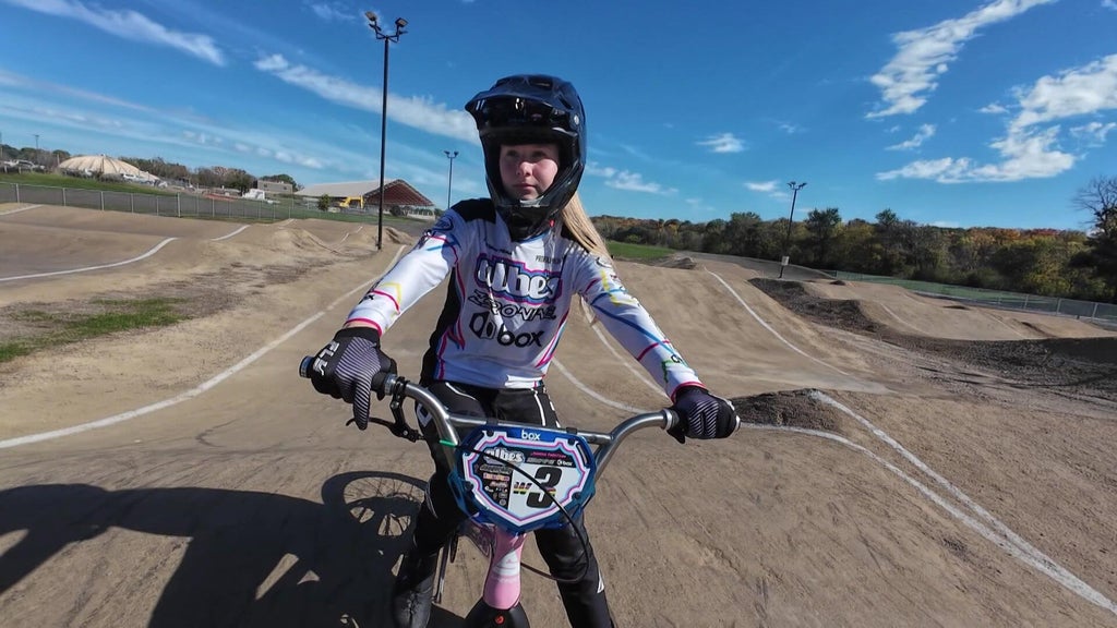 Woodbury BMX world champion continues to outpace competition at 14 — WCCO / CBS Minnesota, Orono Schools news