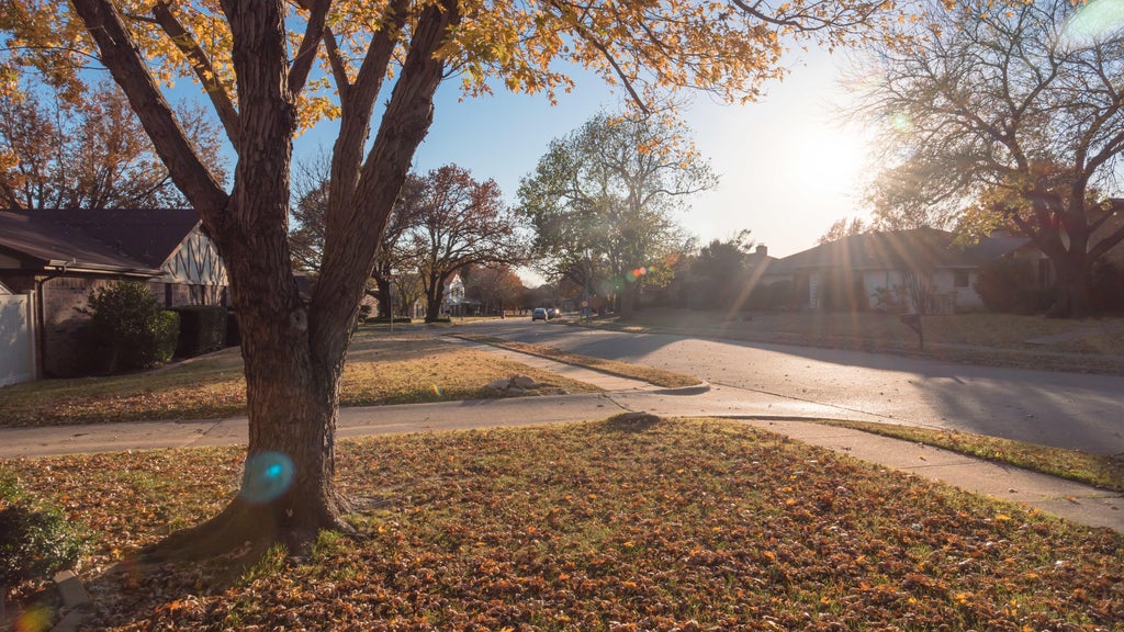 Warm, dry stretch continues Monday in the Twin Cities — WCCO / CBS Minnesota, Orono Community news
