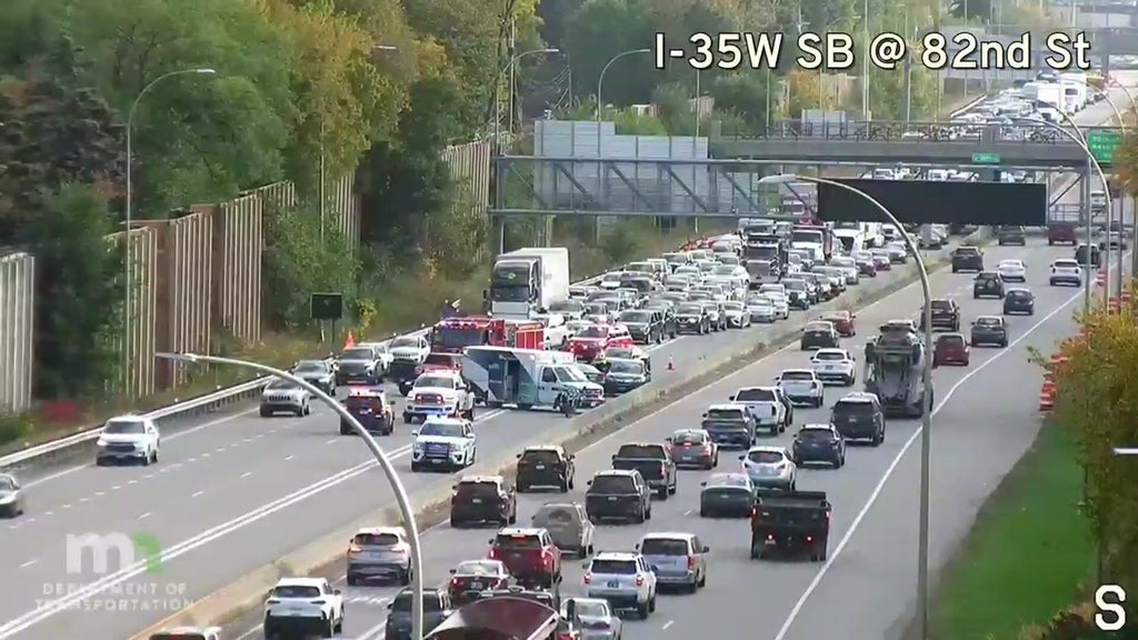 3 drivers injured in crash on Interstate 35W in Bloomington, state patrol says — WCCO / CBS Minnesota, Orono Health news
