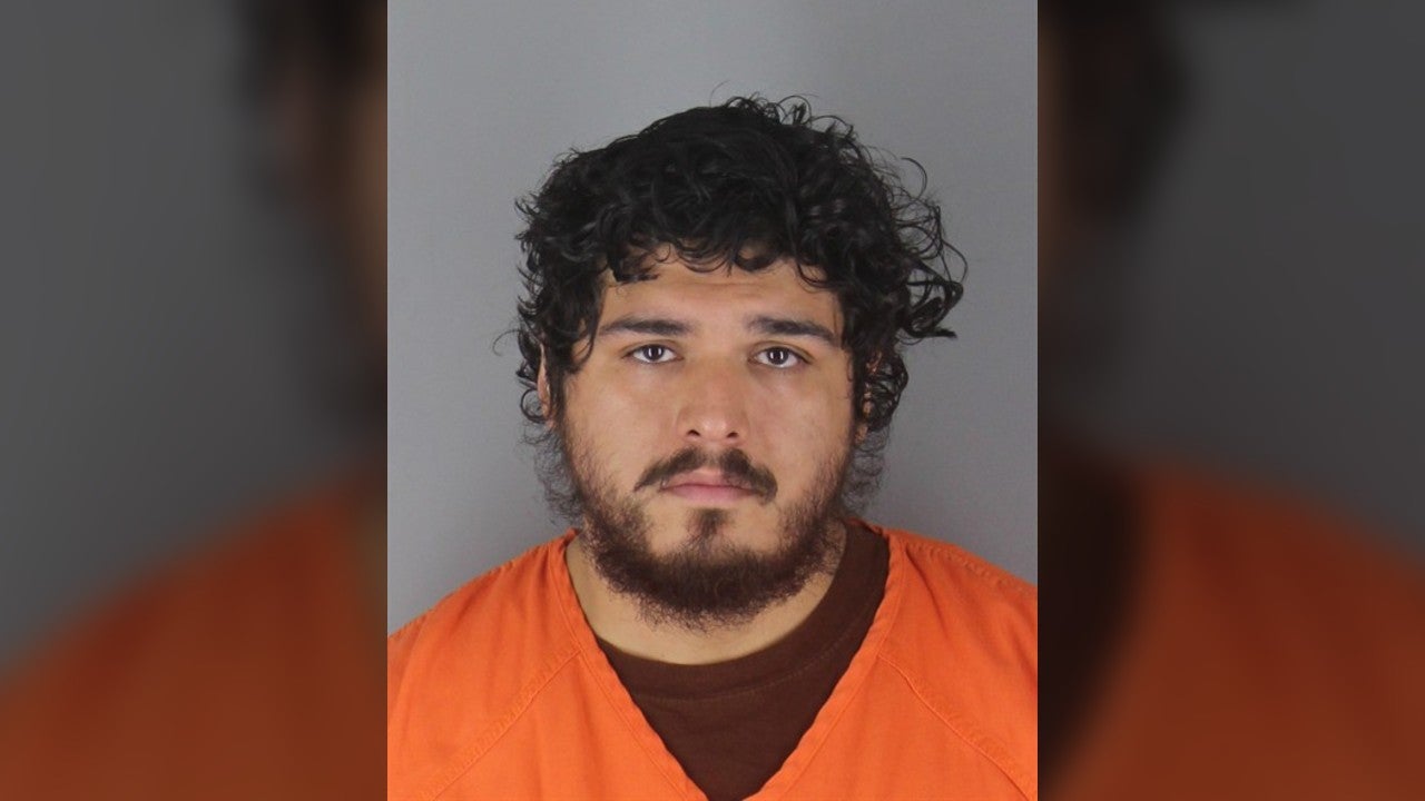 Charges: Bloomington man stabbed roommate while he was asleep, severely injuring him — Orono Real Estate news