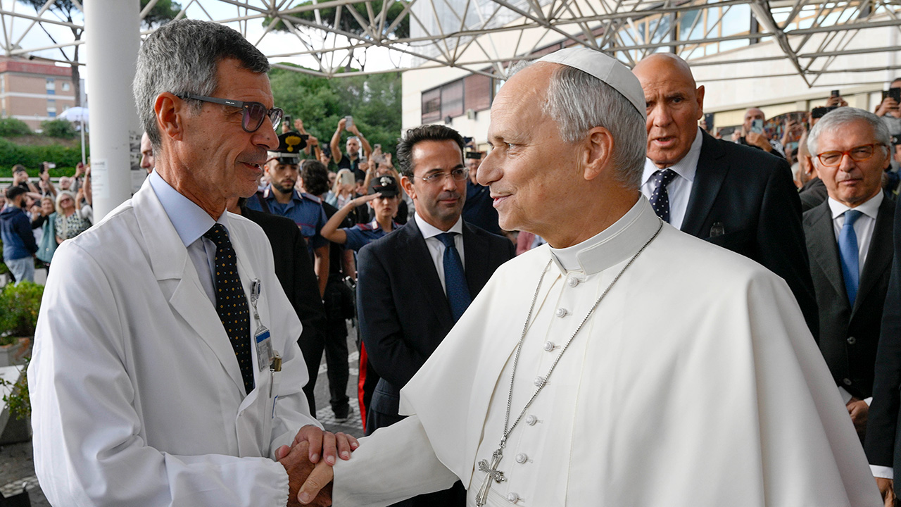 Pope Leo returns to Vatican, four days after lung cancer surgery — FOX 9, Orono Health news